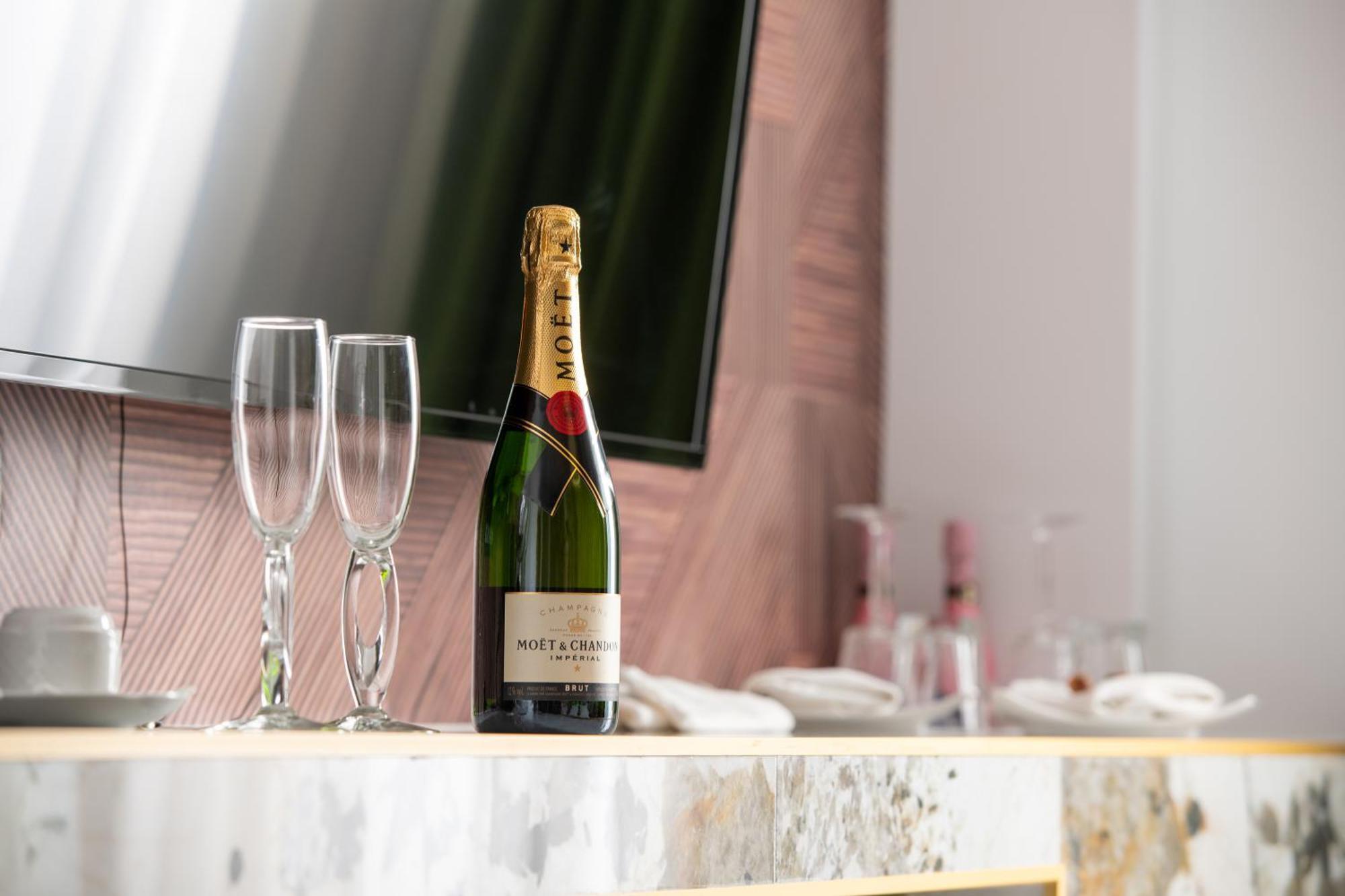 Pela Veranda Exquisite Suites 新马尔马拉斯 外观 照片
