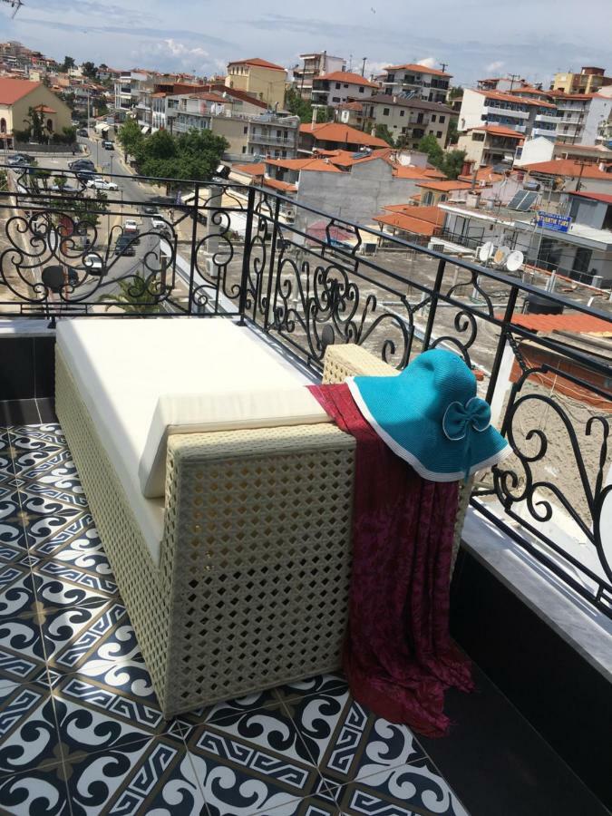Pela Veranda Exquisite Suites 新马尔马拉斯 外观 照片