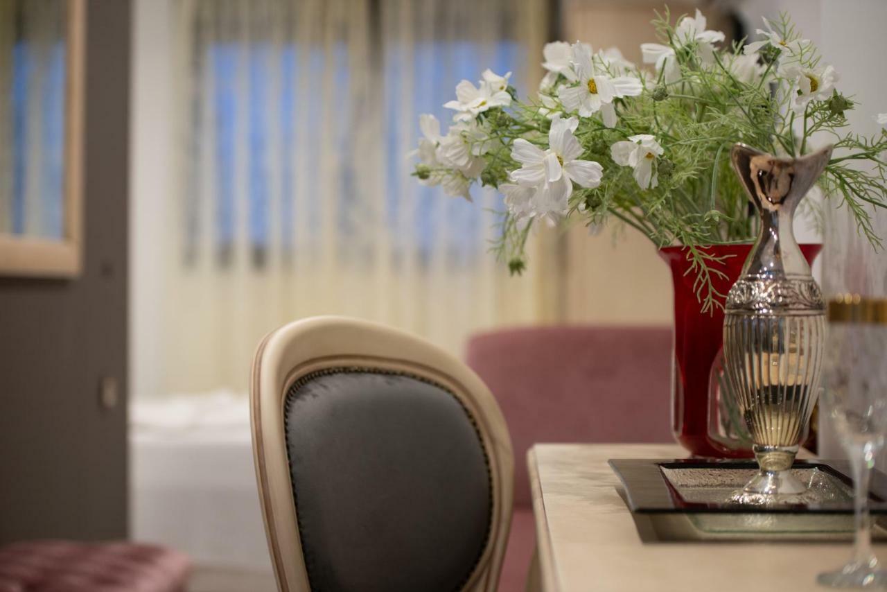 Pela Veranda Exquisite Suites 新马尔马拉斯 外观 照片