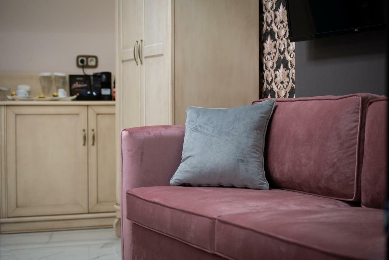 Pela Veranda Exquisite Suites 新马尔马拉斯 外观 照片